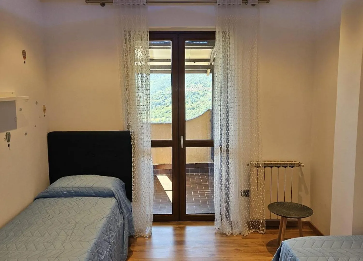 San Fedele Intelvi 1 - Starsirius Apartments 0*, San Fedele Intelvi Italien